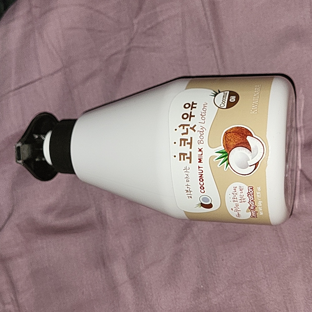 Kwailnara Coconut Milk Body Lotion